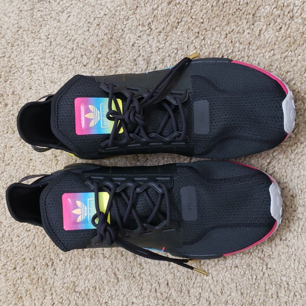 Addidas NMD R1 V2 "Tokyo Nights"